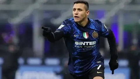 夜战国足：重重挑战，突破自我之旅